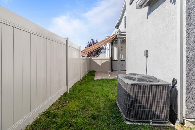 7938 Pitcher St, Citrus Heights, CA 95610