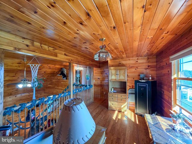 14637 BAIN RD, Hancock, MD 21750