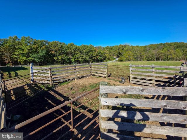 14637 BAIN RD, Hancock, MD 21750