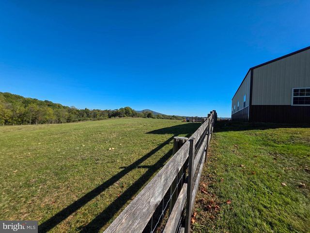 14637 BAIN RD, Hancock, MD 21750