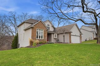7288 Foxgate Drive, Green Oak Township, MI 48116