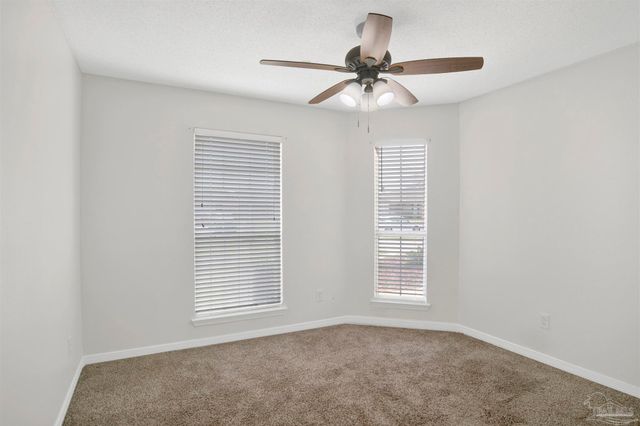 128 Gunwale Rd, Pensacola, FL 32507