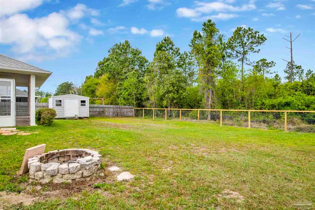 128 Gunwale Rd, Pensacola, FL 32507