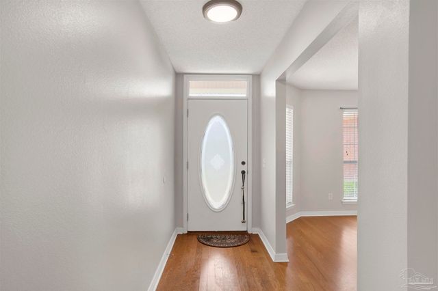 128 Gunwale Rd, Pensacola, FL 32507