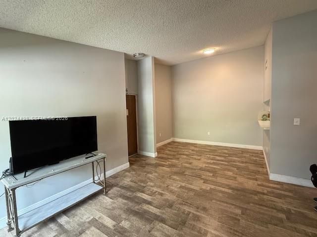 8911 SW 123rd Court 203, Miami, FL 33186