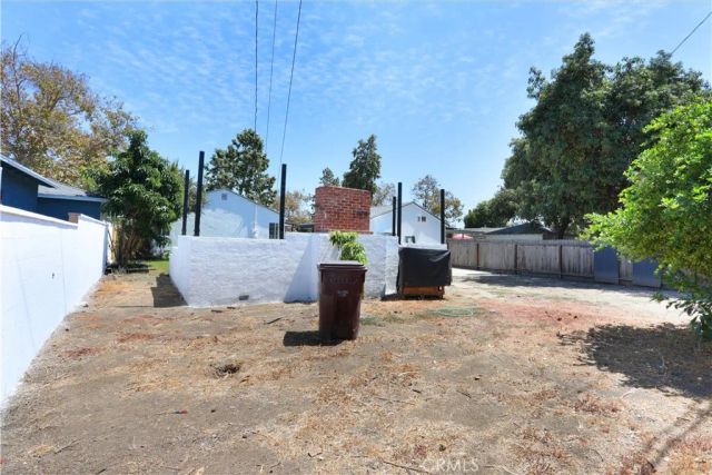 812 N Louise, Santa Ana, CA 92703