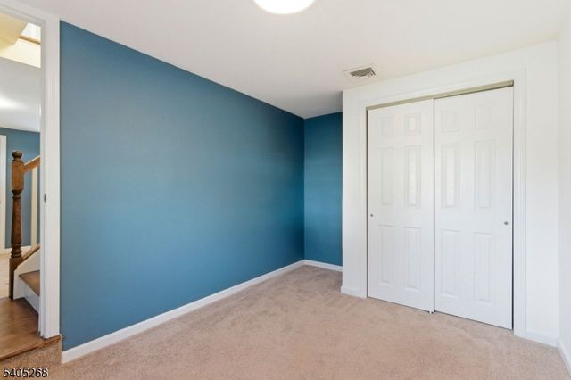 18 Byram Bay Rd, Hopatcong Boro, NJ 07843