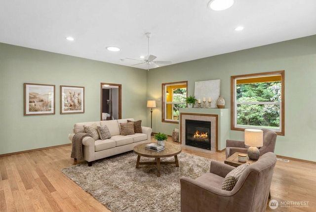 1114 138th Street NW, Gig Harbor, WA 98332