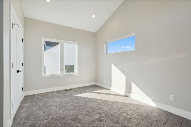 6136 Mississippi Avenue, Davenport, IA 52807