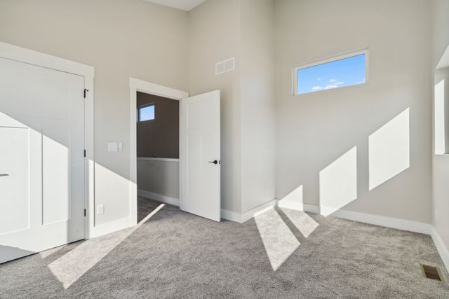 6136 Mississippi Avenue, Davenport, IA 52807