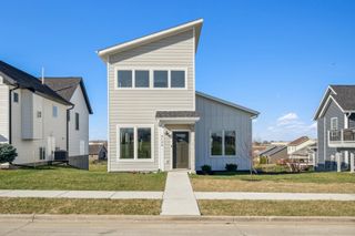 6136 Mississippi Avenue, Davenport, IA 52807