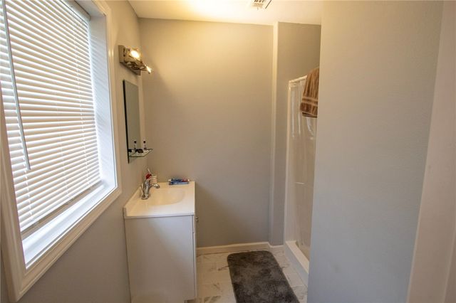 406 S Dixieland Road, Rogers, AR 72758