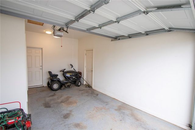 406 S Dixieland Road, Rogers, AR 72758