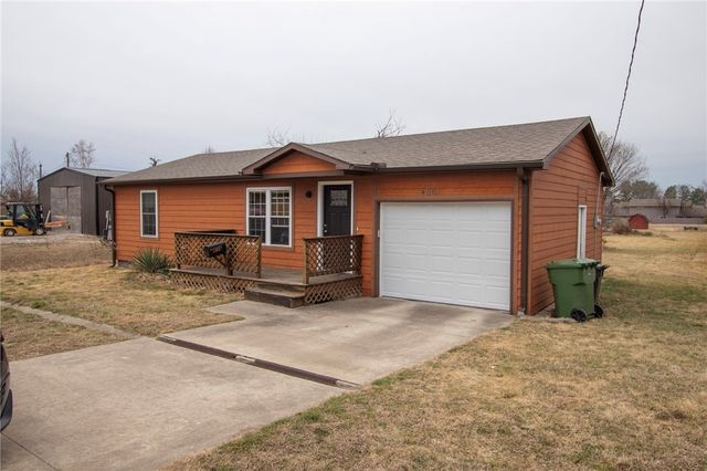 406 S Dixieland Road, Rogers, AR 72758