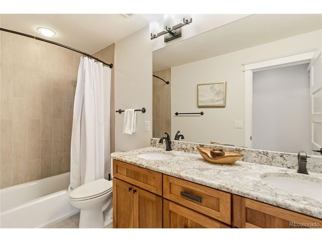 1901 S Logan St, Denver, CO 80210