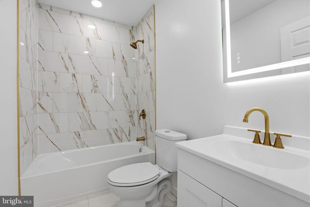 5224 BEAUMONT AVE, Philadelphia, PA 19143