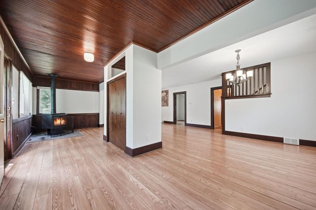 402 Stewart Road, Willernie, MN 55090