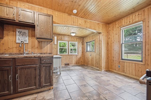 402 Stewart Road, Willernie, MN 55090