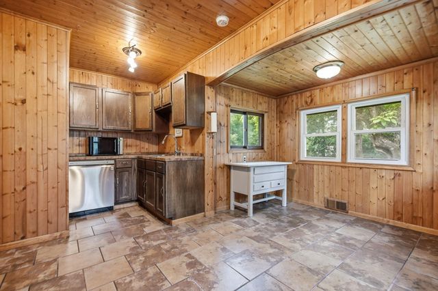402 Stewart Road, Willernie, MN 55090