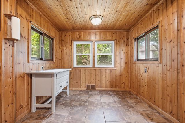 402 Stewart Road, Willernie, MN 55090