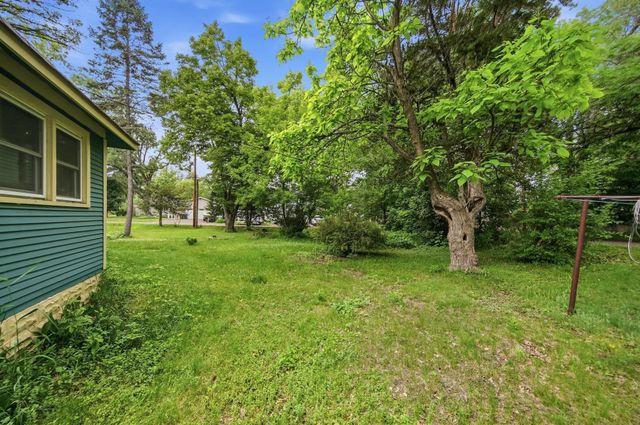 402 Stewart Road, Willernie, MN 55090