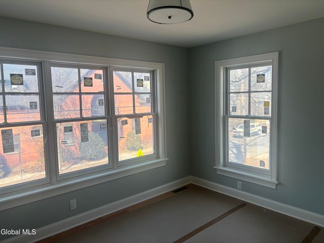 104 Regent Street, Saratoga Springs, NY 12866