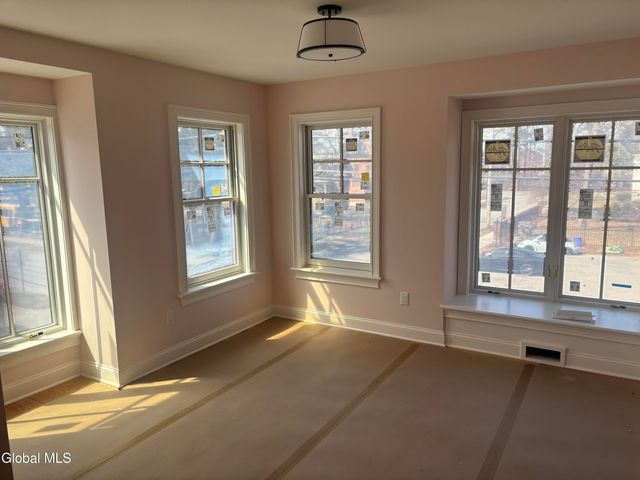 104 Regent Street, Saratoga Springs, NY 12866