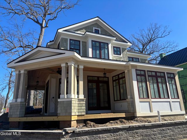 104 Regent Street, Saratoga Springs, NY 12866