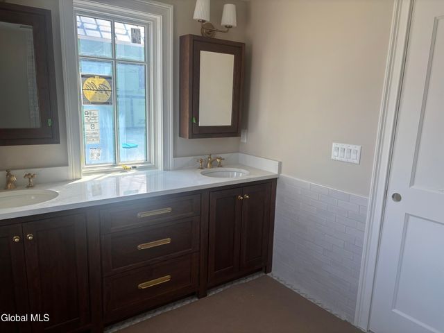 104 Regent Street, Saratoga Springs, NY 12866