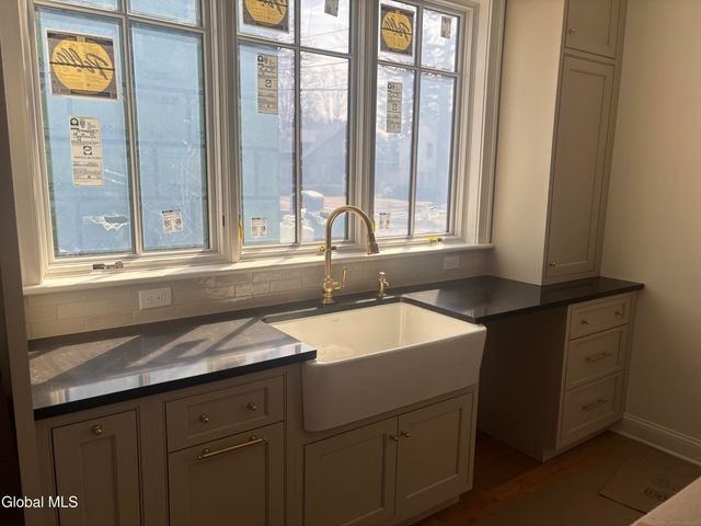 104 Regent Street, Saratoga Springs, NY 12866