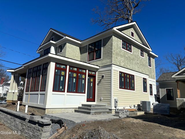 104 Regent Street, Saratoga Springs, NY 12866