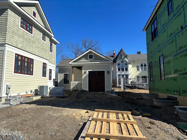 104 Regent Street, Saratoga Springs, NY 12866