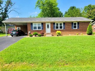 416 Linda Dr., Hopkinsville, KY 42240