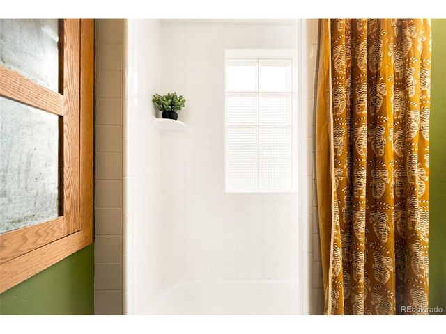 3740 Stuart St, Denver, CO 80212