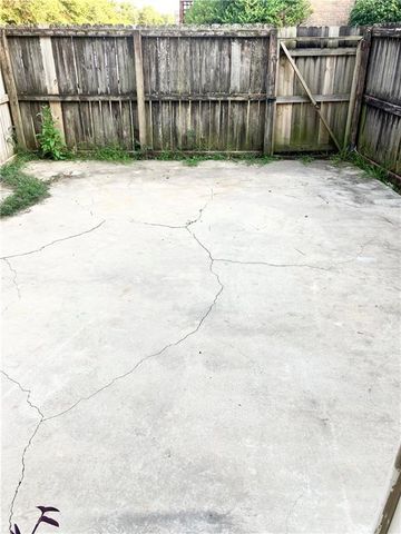 6527 Old Shell Road 18, Mobile, AL 36608