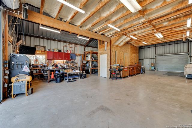 1496 Logans Way, Blanco, TX 78606