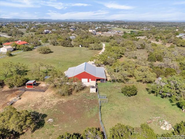 1496 Logans Way, Blanco, TX 78606