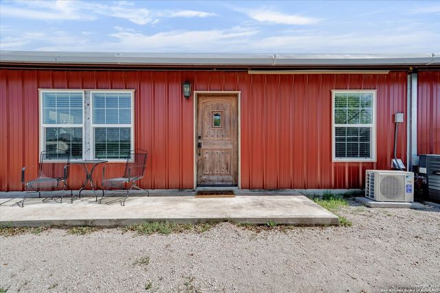 1496 Logans Way, Blanco, TX 78606