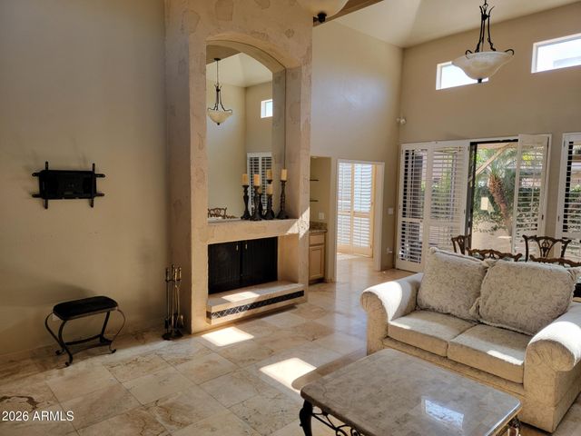 6353 N 19TH Street, Phoenix, AZ 85016