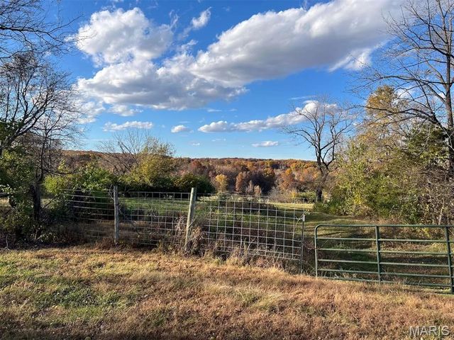 26231 Highway H, Eolia, MO 63344