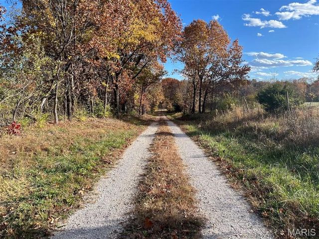 26231 Highway H, Eolia, MO 63344