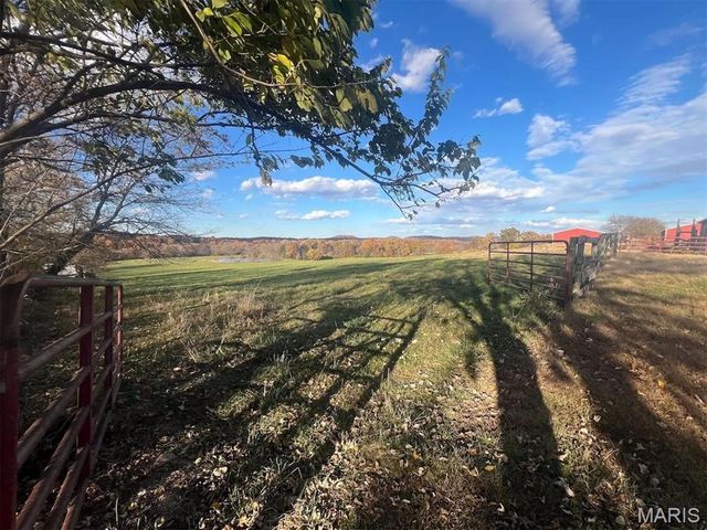 26231 Highway H, Eolia, MO 63344