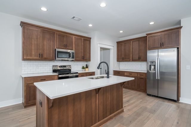 113 Summit View Lane, Ellijay, GA 30540