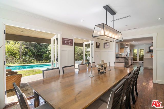 9530 Moonridge Terrace Place, Los Angeles, CA 90210