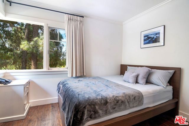 9530 Moonridge Terrace Place, Los Angeles, CA 90210