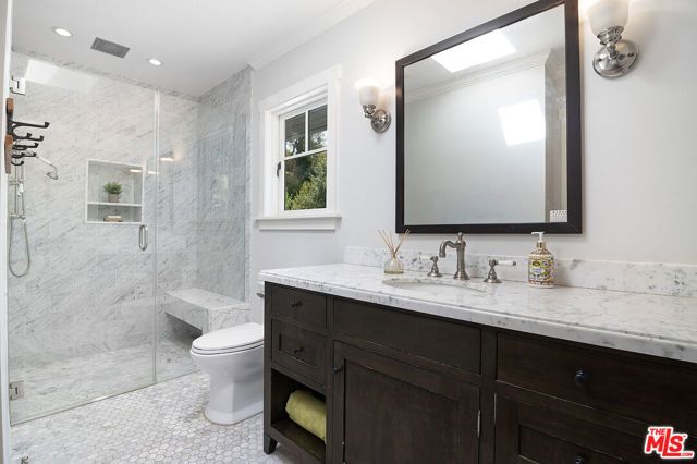 9530 Moonridge Terrace Place, Los Angeles, CA 90210