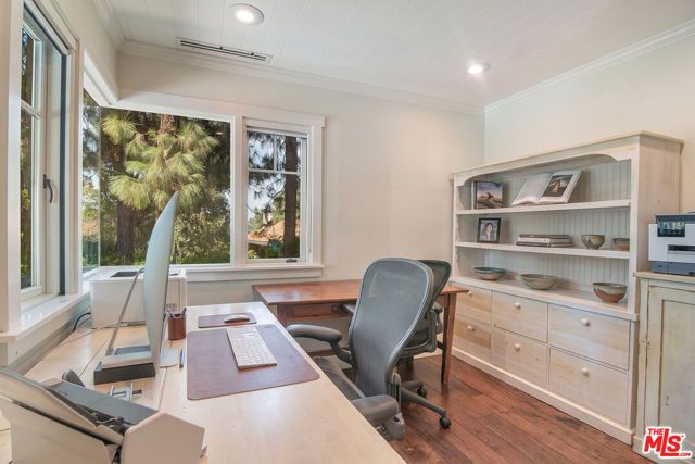 9530 Moonridge Terrace Place, Los Angeles, CA 90210