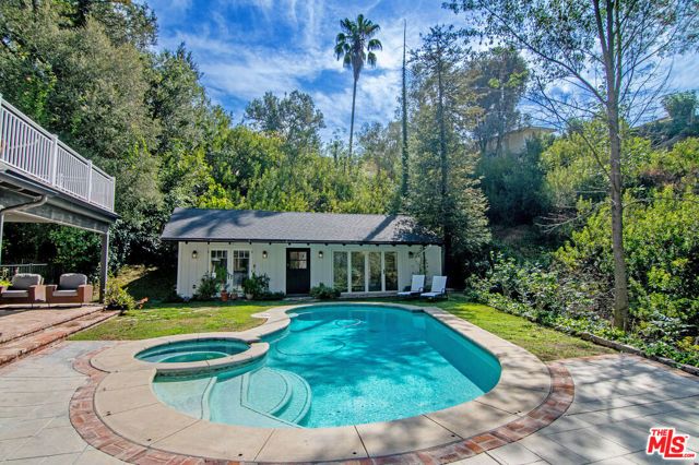 9530 Moonridge Terrace Place, Los Angeles, CA 90210