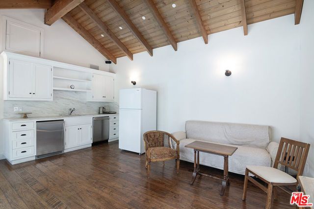 9530 Moonridge Terrace Place, Los Angeles, CA 90210