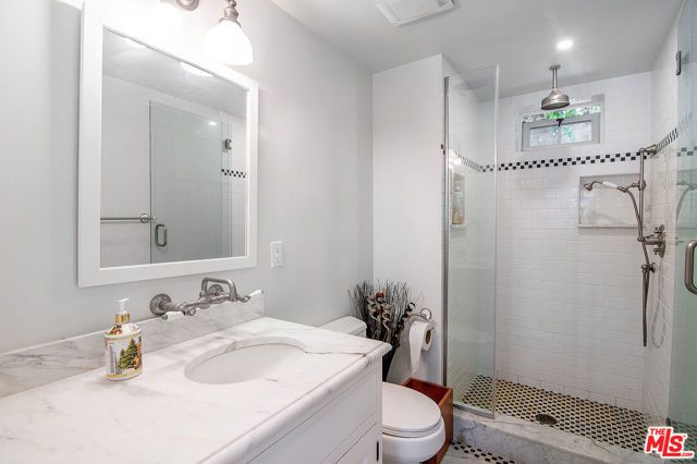 9530 Moonridge Terrace Place, Los Angeles, CA 90210